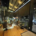 Park Tirana Hotel 3*