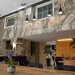 Park Tirana Hotel 3*