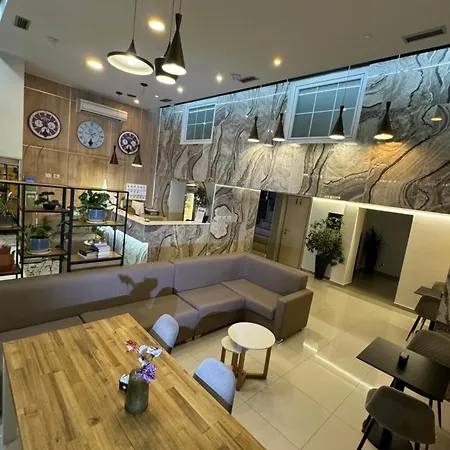Hotell Park Tirana 3*