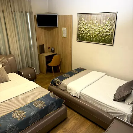 Park Tirana 3* Yzberishti