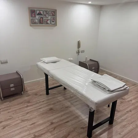 Hotell Park Tirana 3*