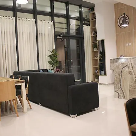 Hotell Park Tirana 3*