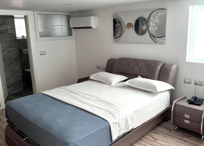 Park Tirana Hotel 3*