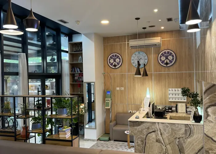 Park Tirana Yzberish