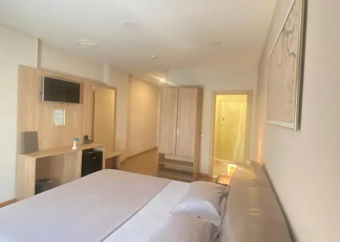 Park Tirana 3* Yzberish