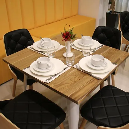 فندق Park Tirana 3*