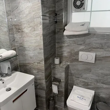 Park Tirana Yzberishti