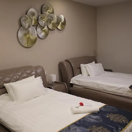 Park Tirana 3* Yzberishti