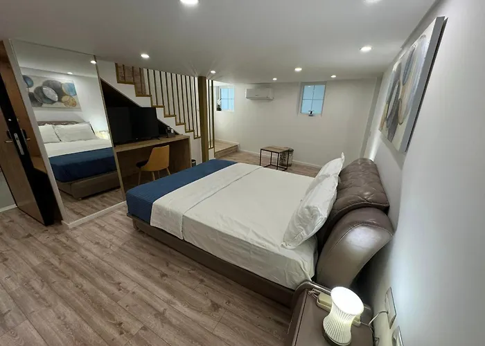 Park Tirana Hotell 3*