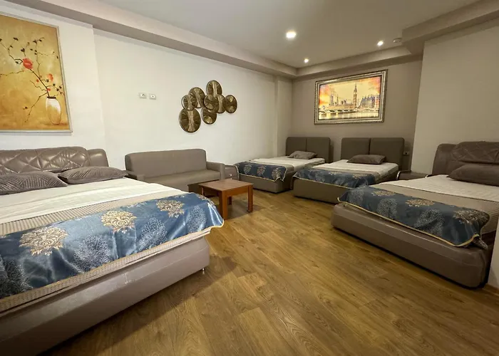 فندق Park Tirana 3*