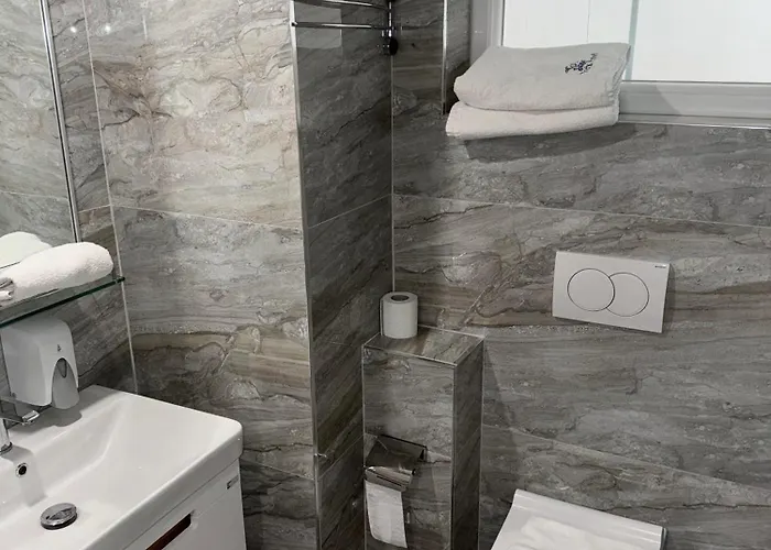 Park Tirana Yzberishti