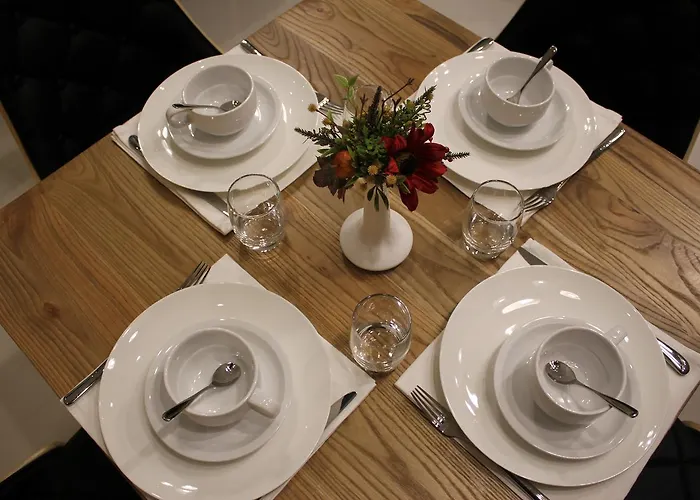 Park Tirana Hotell Yzberishti