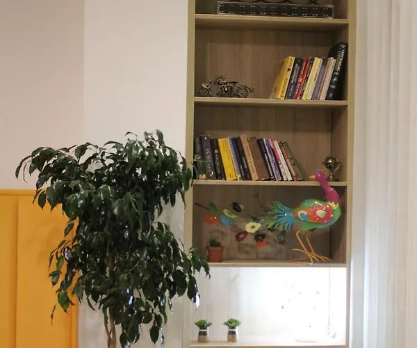 Park Tirana فندق 3*