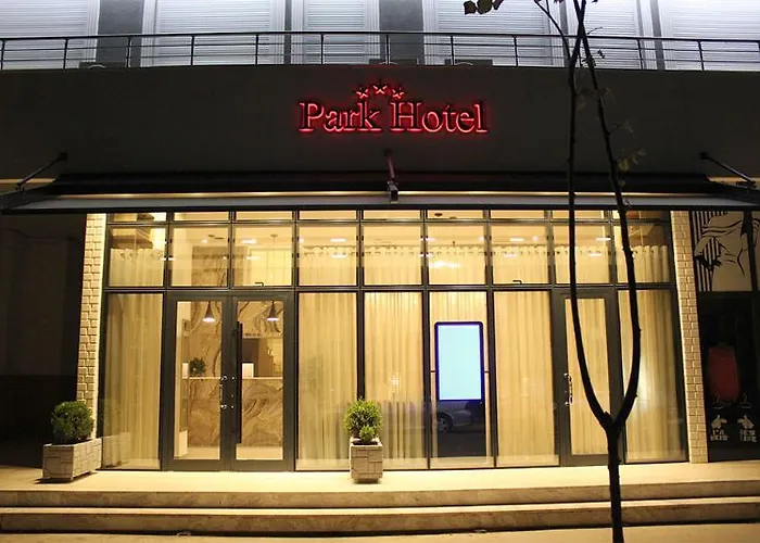 فندق Park Tirana 3*